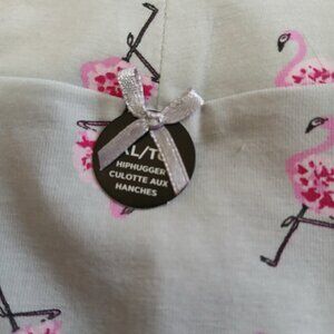 LA vie en Rose new underwear